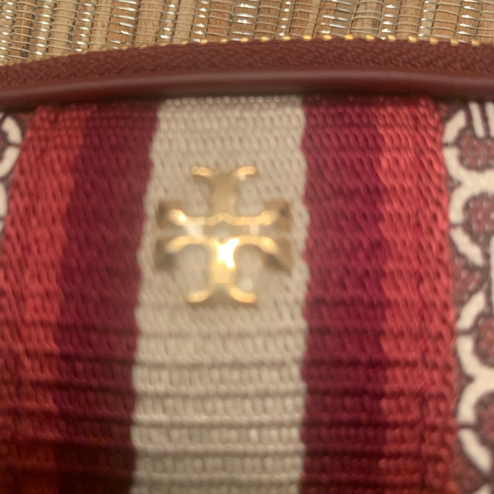 NWOT Tory Burch‎ burgandy Gemini wristley - Picture 7 of 8